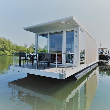 Houseboat Martinique Villa Maastricht Exterior photo